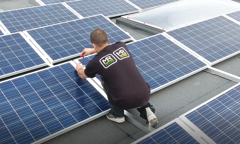 Job installateur zonnepanelen MR Solar Nederland