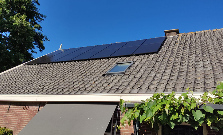 articuliere instalaltie met Stern zonnepanelen in Stolwijk MR Solar